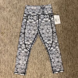 Zyia Cobra Metallic Pocket Light n Tight Hi-Rise Capri